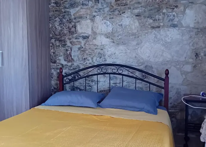 Traditional House Nyaraló